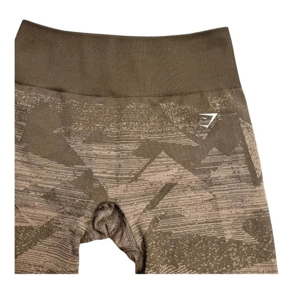 Gymshark Adapt Ombre Seamless Shorts - Picture 3 of 10